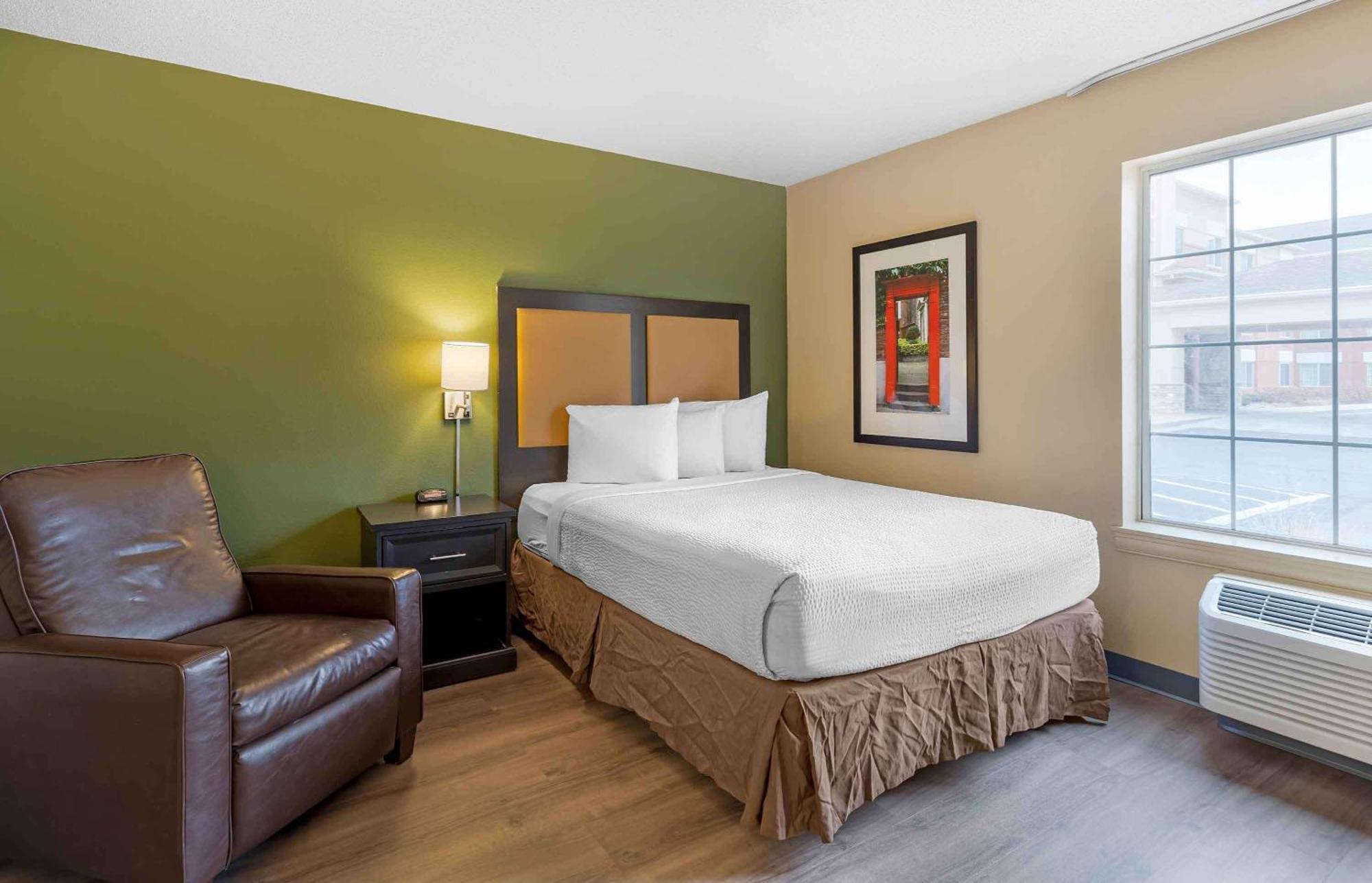 Extended Stay America Select Suites - St Louis - Airport - Central Bridgeton Exterior foto